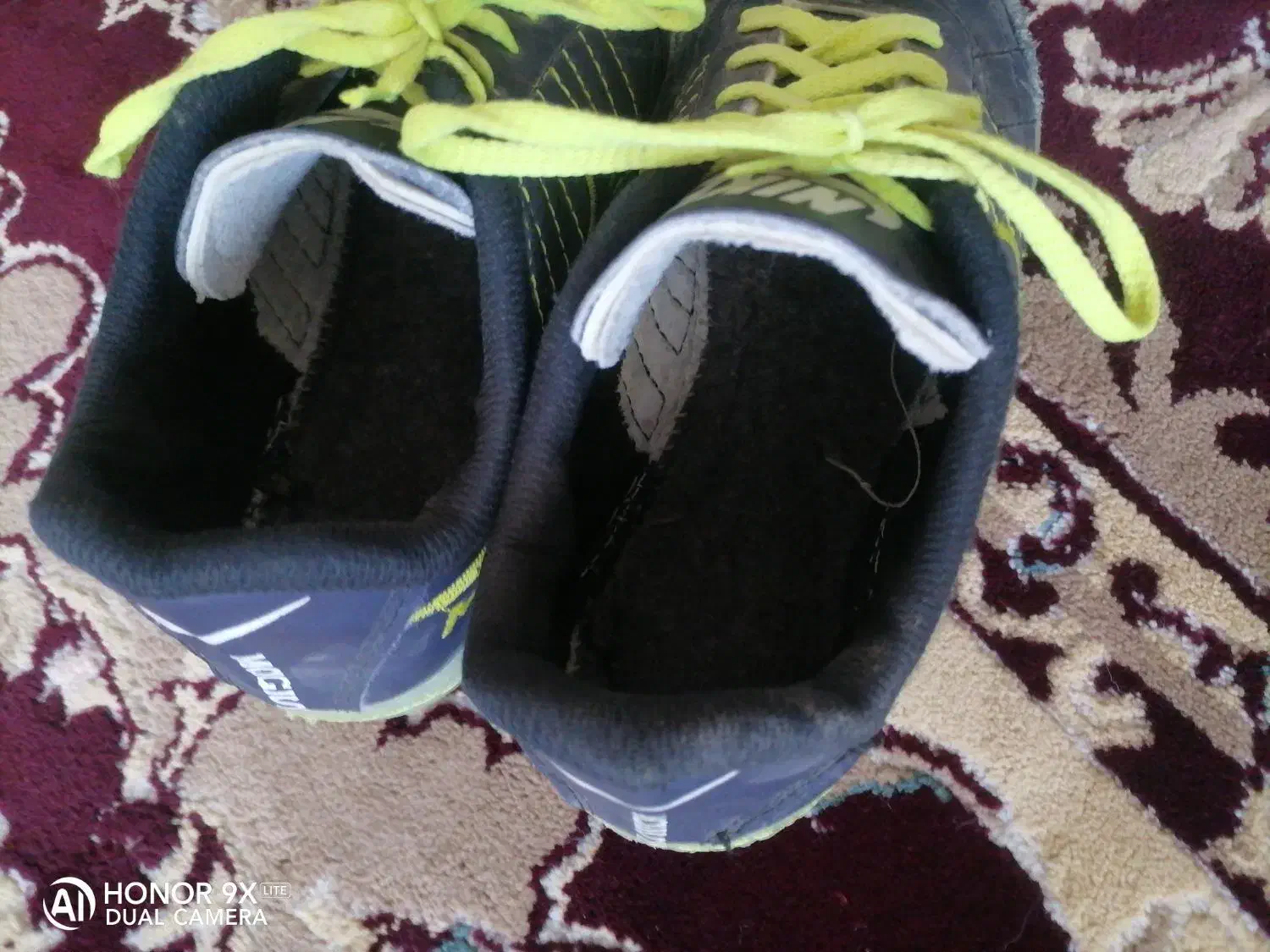 کفش چمن|کیف، کفش، کمربند|سبزوار, کهنه آب|دیوار