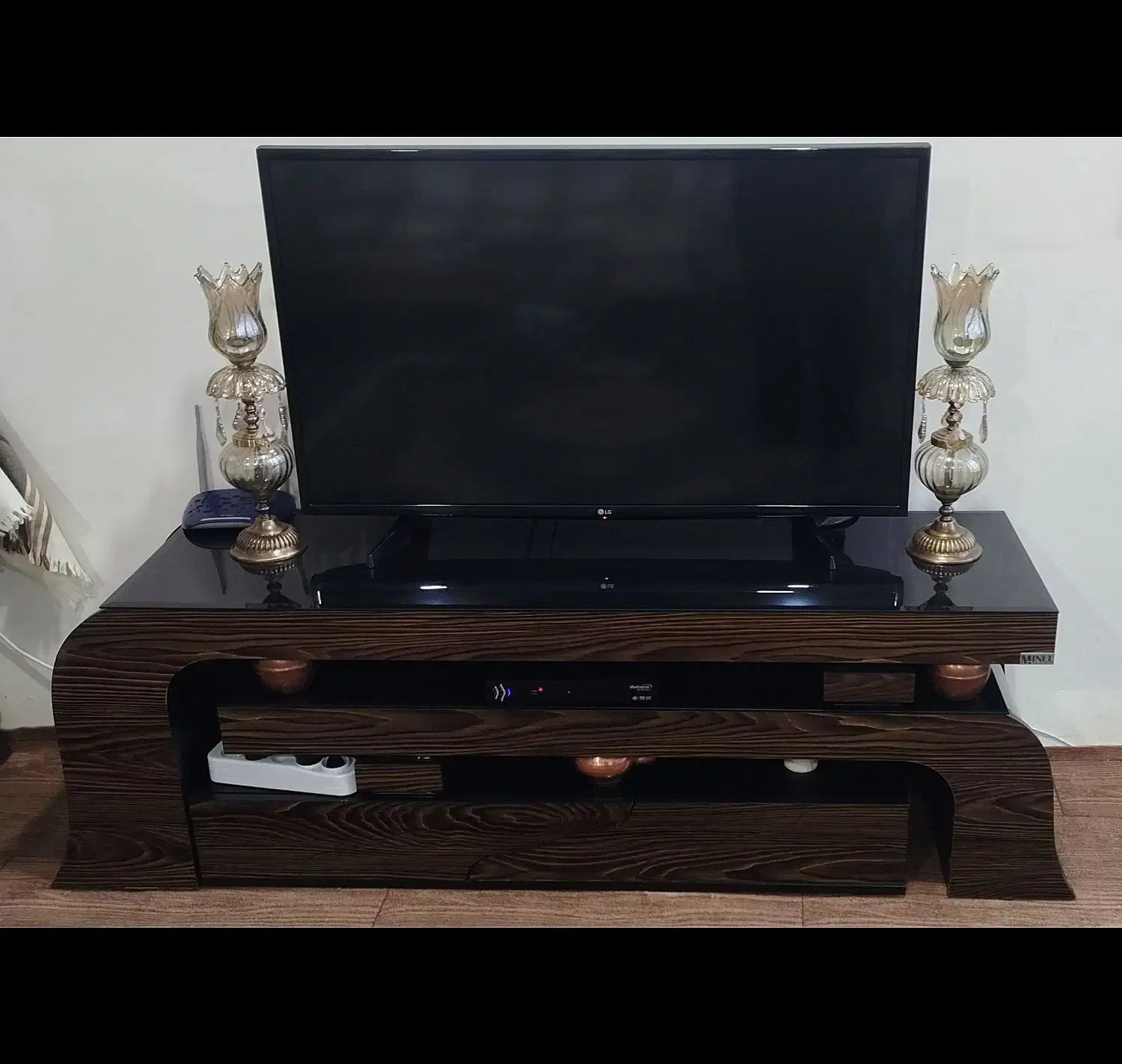 میز تلویزیون|میز تلویزیون|ارومیه, |دیوار