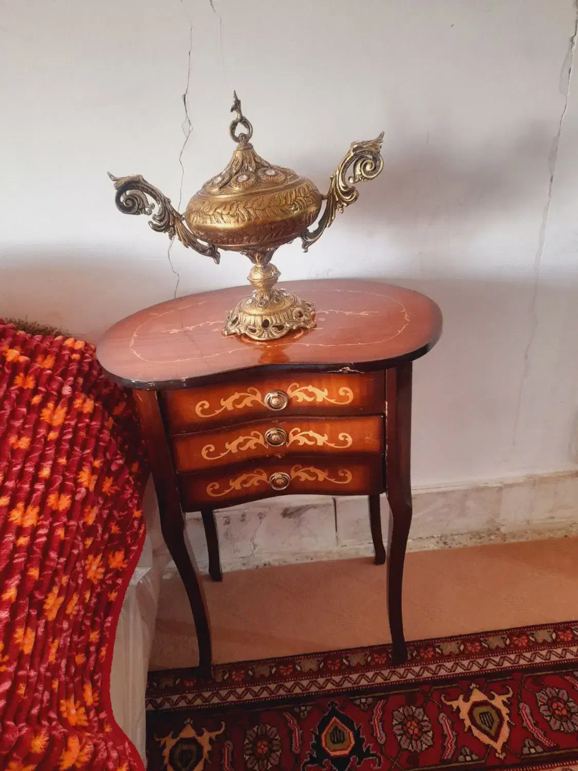 عسلی|ظروف پخت‌وپز|اردبیل, |دیوار