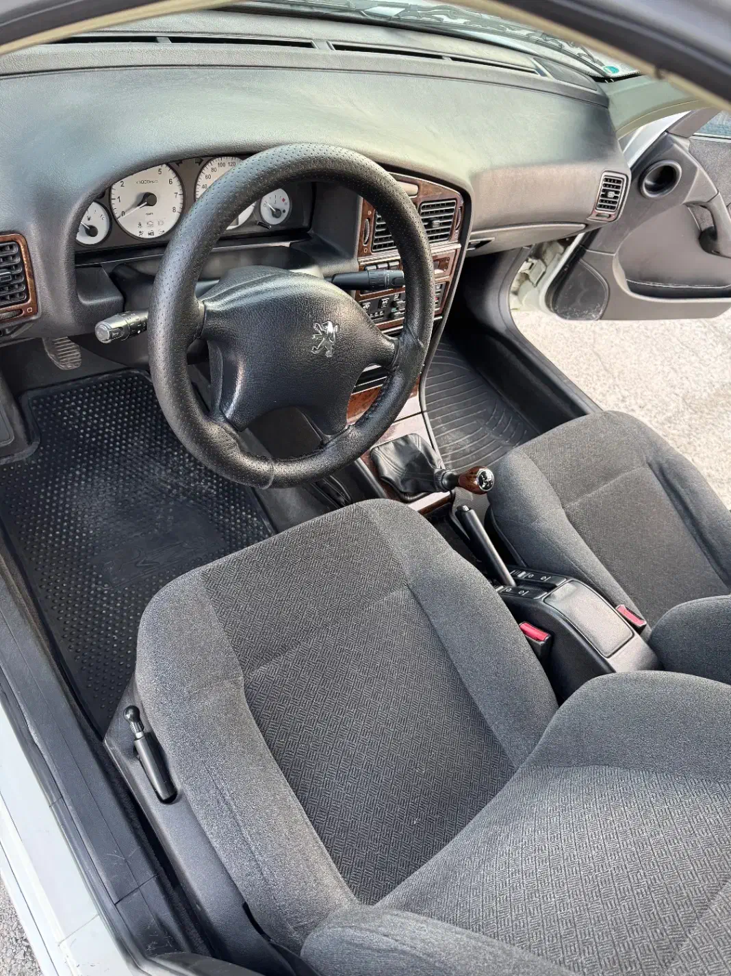 پژو پارس مدل ۱۳۸۸ بدون رنگ|خودرو سواری و وانت|اصفهان, سپاهانشهر|دیوار