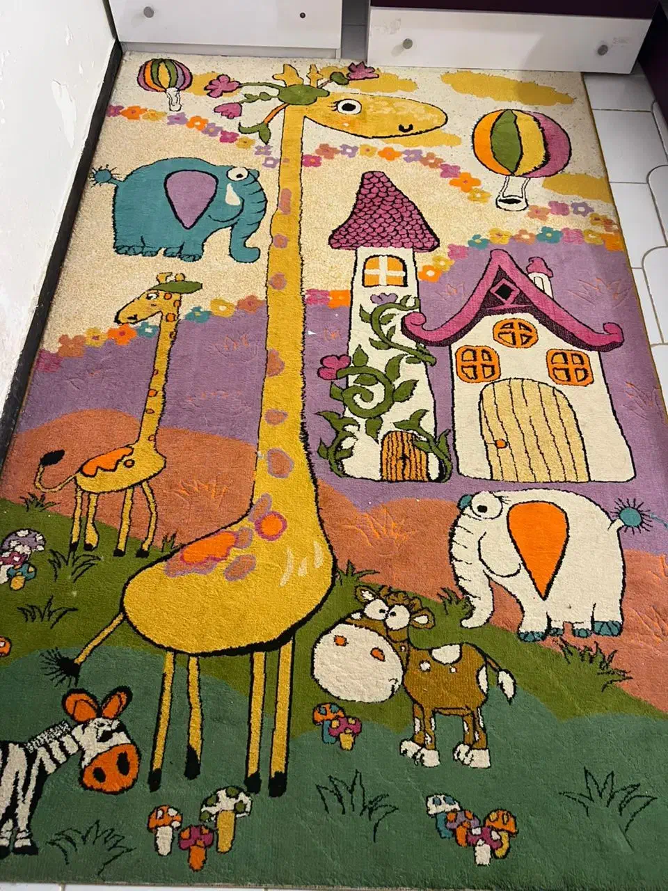 فرش اتاق کودک درحد نو|فرش|بندرعباس, |دیوار