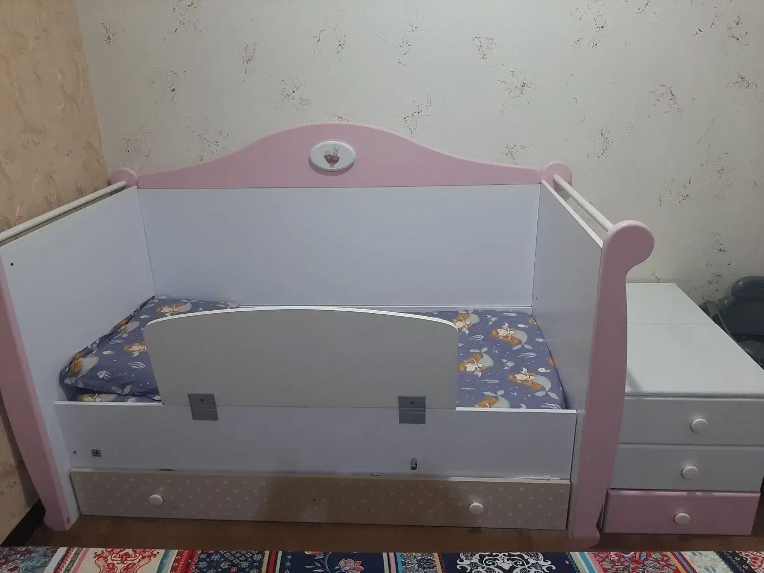 تخت دخترانه آپادانا|تخت و سرویس خواب|اهواز, فاز ۱ پادادشهر|دیوار