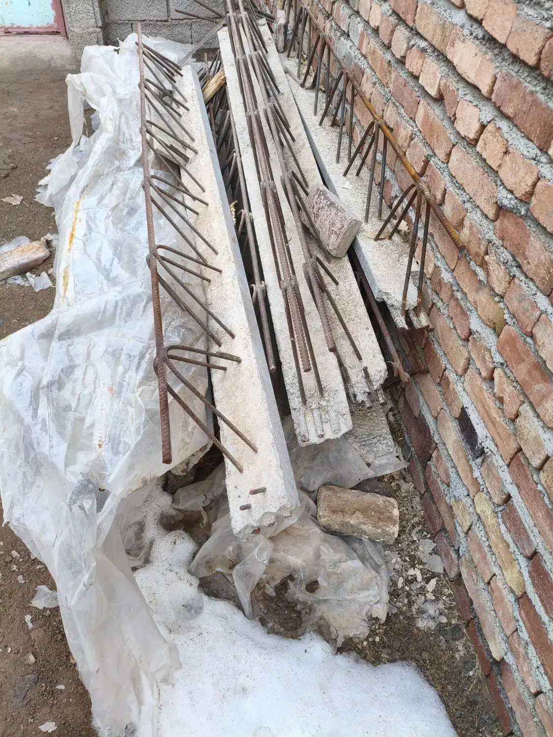 تیرچه تقویتی|مصالح و تجهیزات ساختمان|دلبران, |دیوار