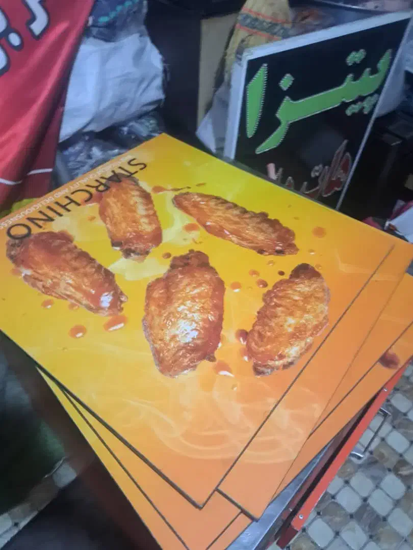 تابلو LED رنگی پیتزایی نو نچ و تابلو بوم چوبی|کافی‌شاپ و رستوران|مرودشت, فاز اول شهرک فرهنگیان|دیوار