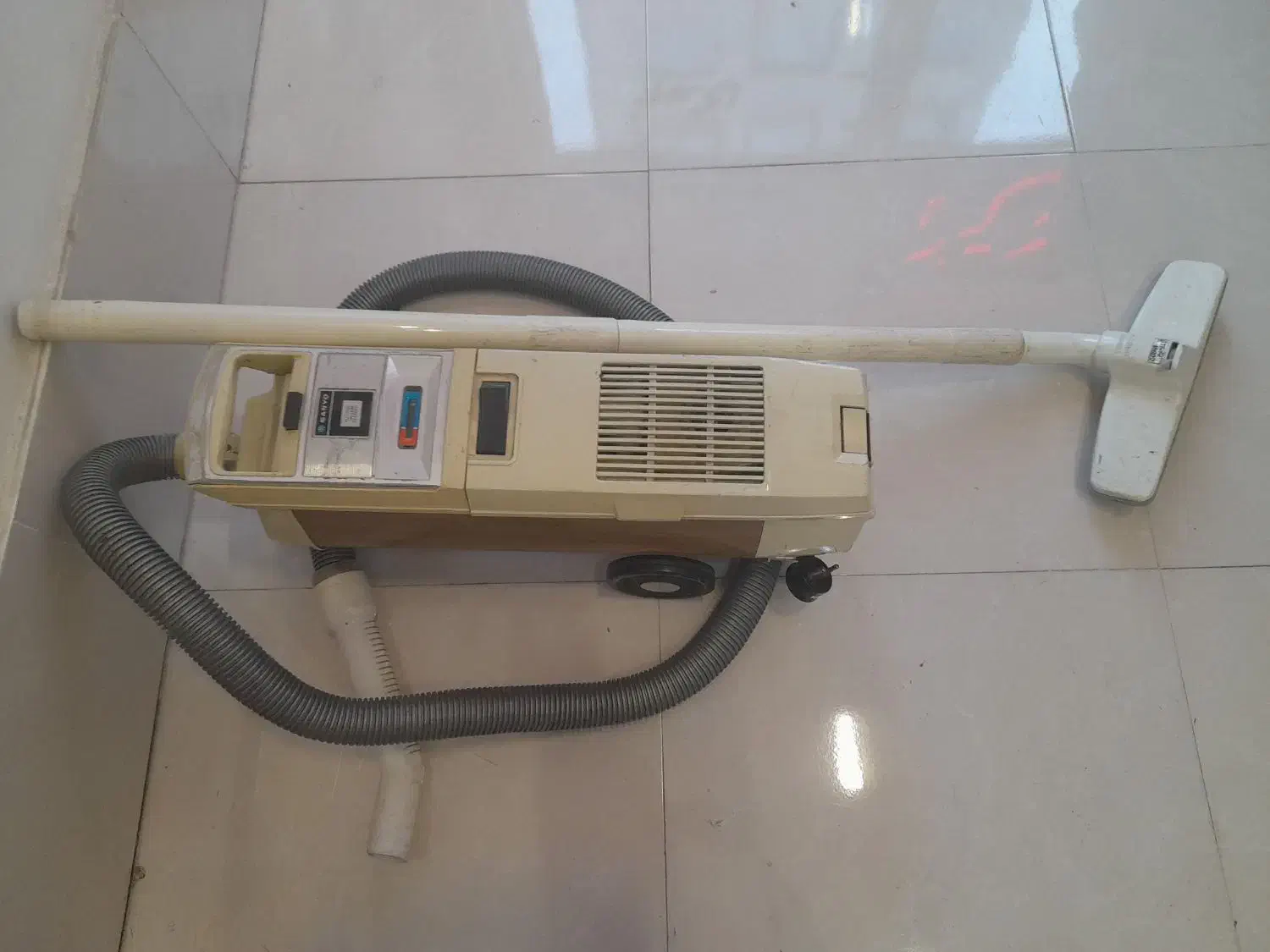 جاروبرقی|جاروبرقی، جارو شارژی، بخارشو|اردبیل, |دیوار