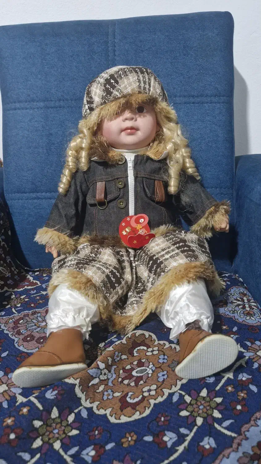 عروسک|اسباب‌‌بازی|پردیس, فاز ۳|دیوار