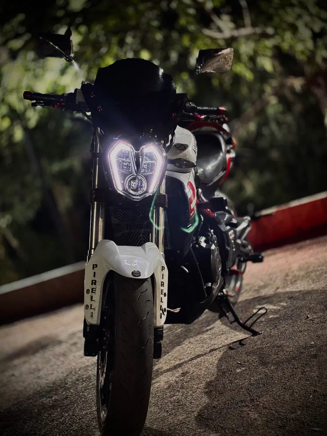 بنلی ۳۰۰خوش قیمت|موتورسیکلت|بروجرد, |دیوار