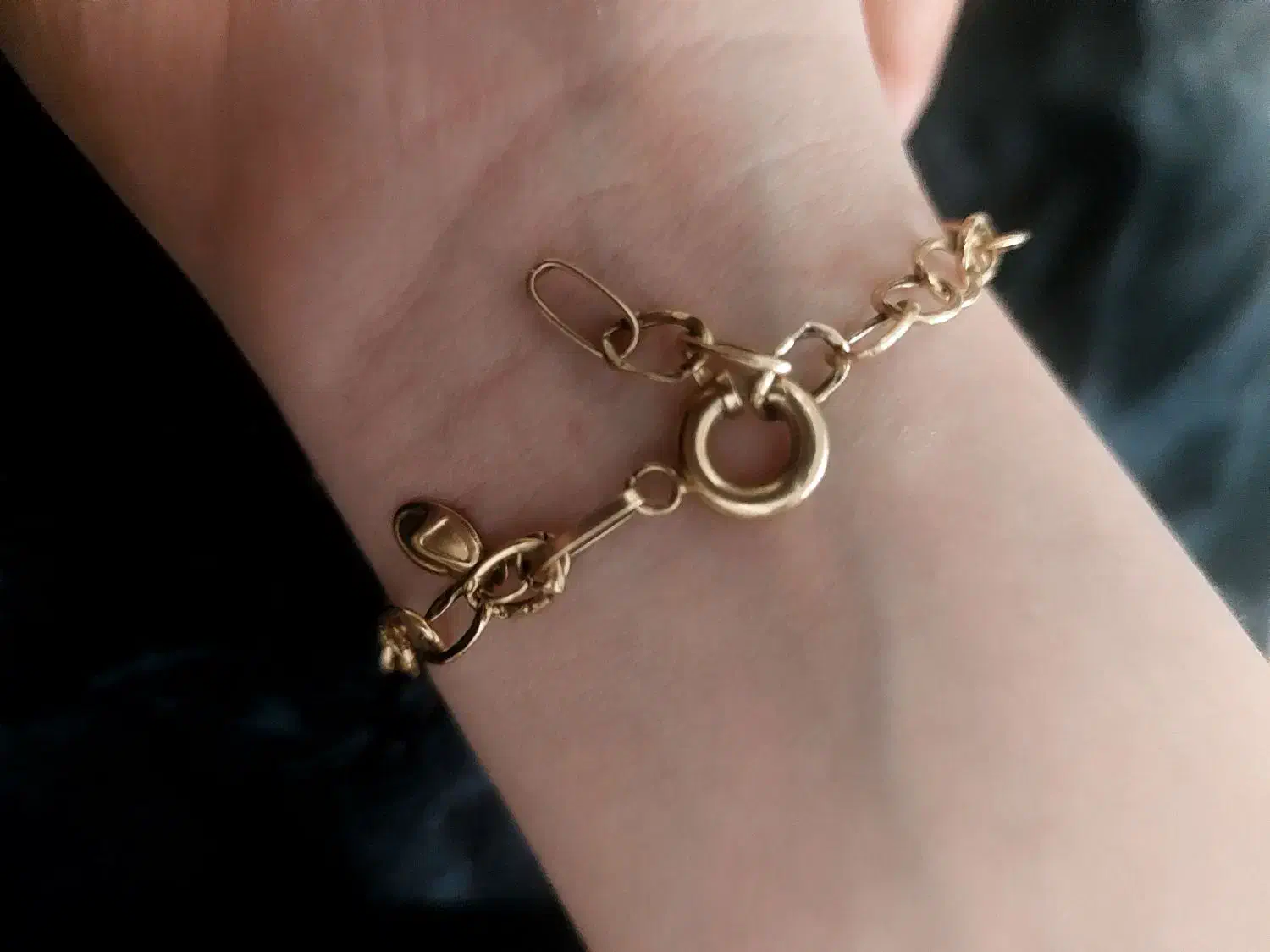 دستبند طلا|جواهرات|قم, زاویه|دیوار