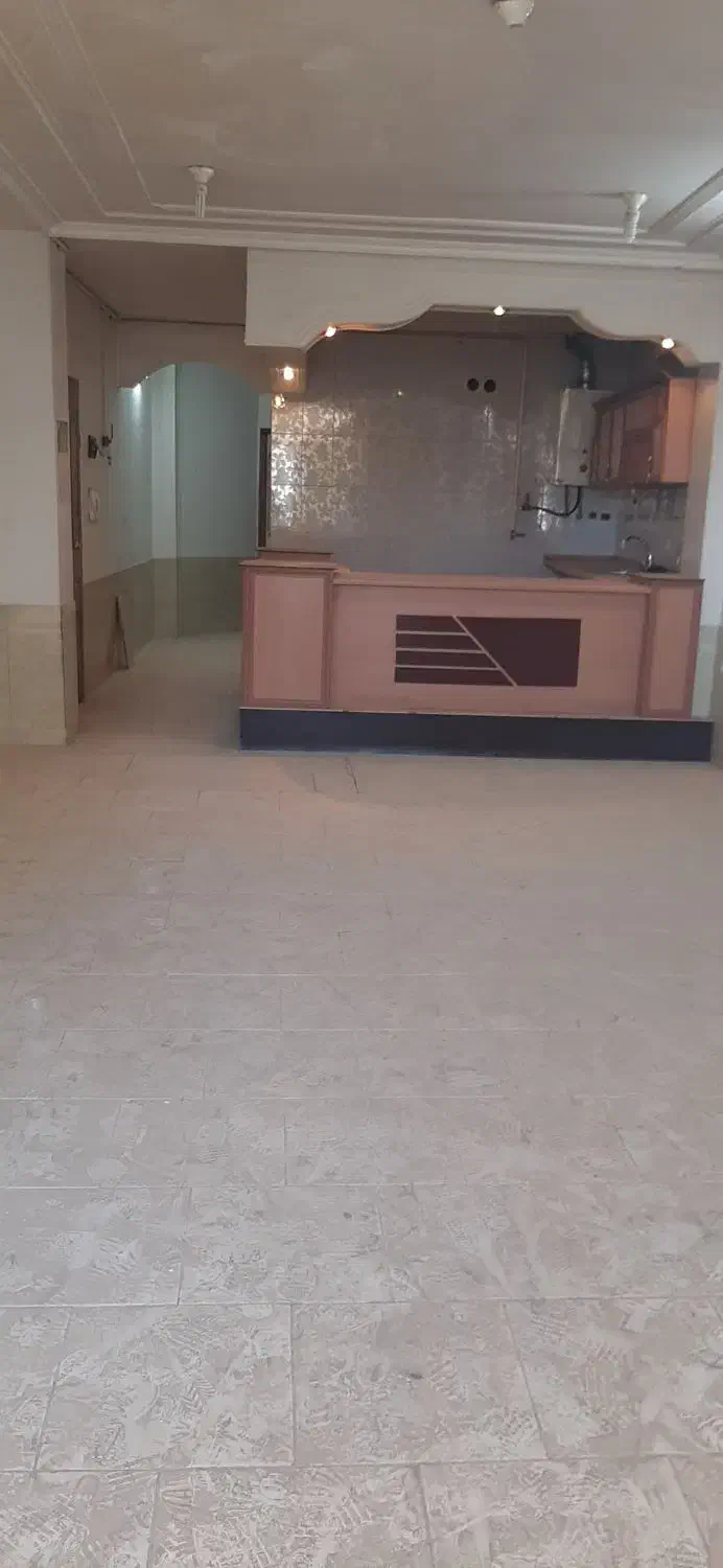 واحد ۹۸متری سعدی شرقی ۲خواب|فروش آپارتمان|بروجن, |دیوار