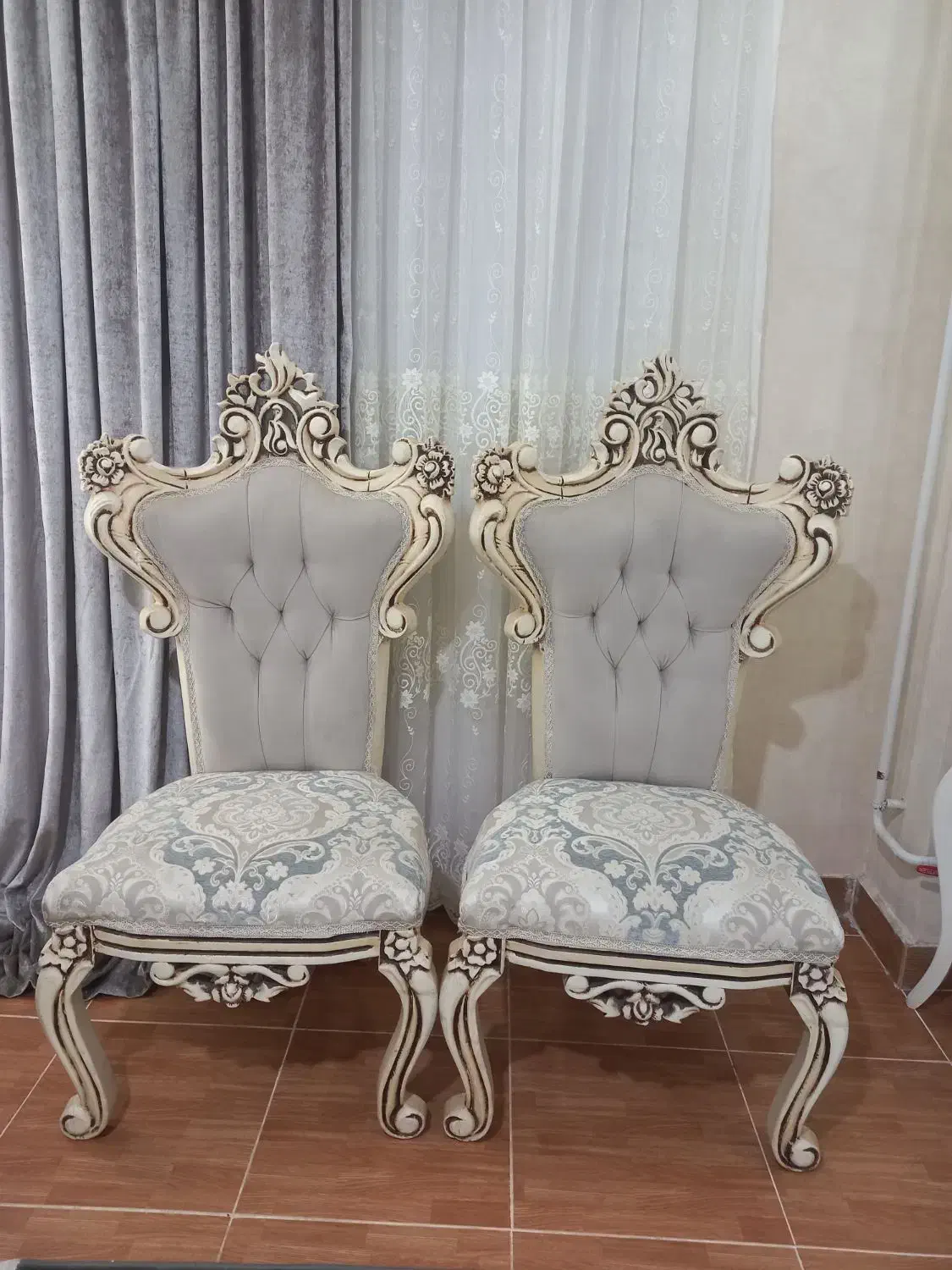 مبل سلطنتی ۹ نفره|مبلمان خانگی و میز عسلی|صومعه‌سرا, |دیوار