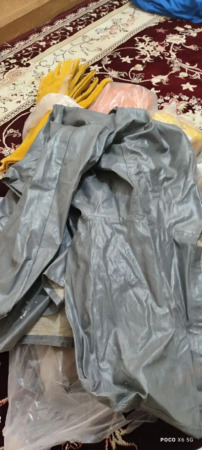 لباس کار|لباس|خرمشهر, |دیوار