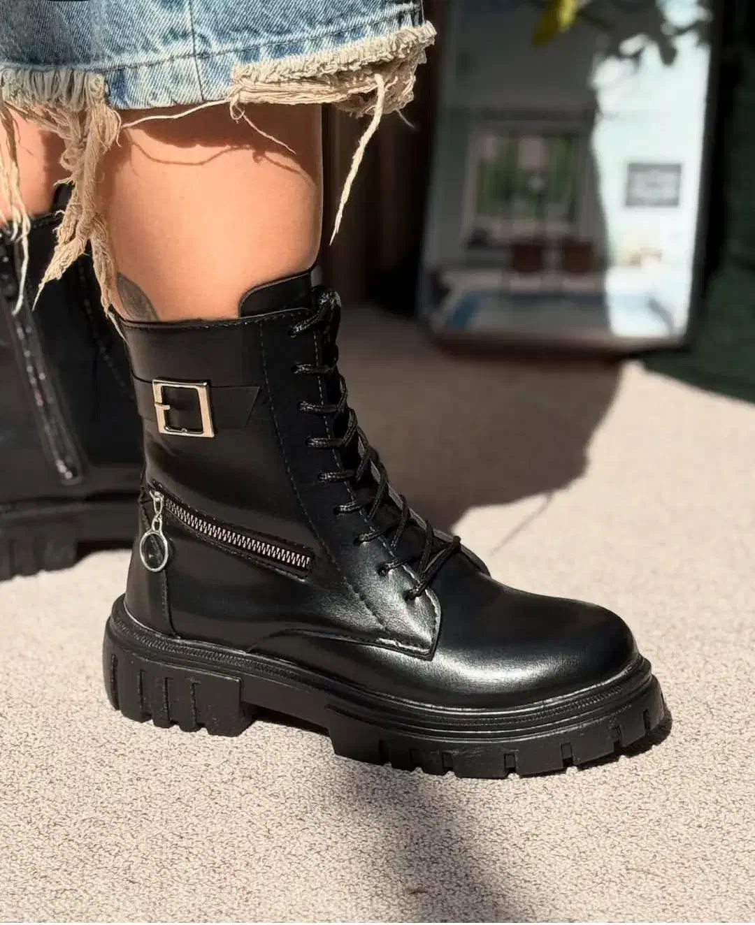 نیمبوت پرطرفدار زنانه|کیف، کفش، کمربند|تهران, سنگلج (شاپور)|دیوار