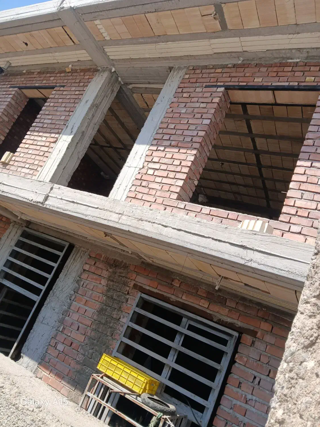 ۱۱قصب زمین یک خانه دوطبقه ویک عددخانه ویلایی|فروش خانه و ویلا|جیرفت, |دیوار