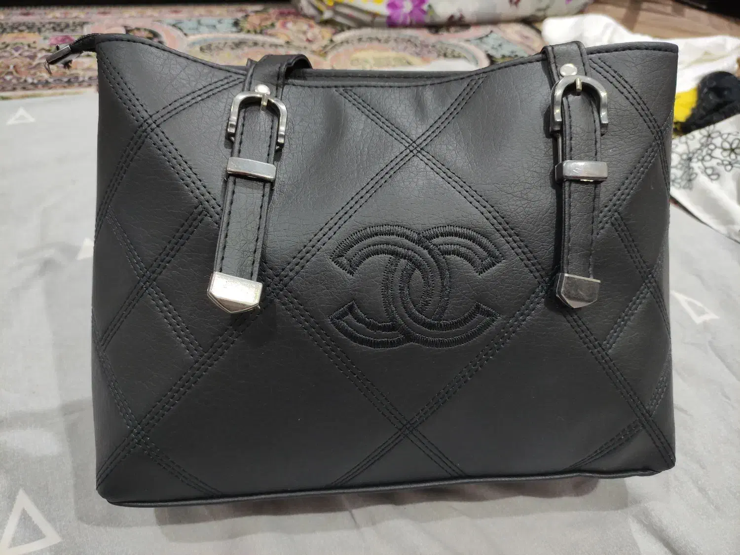 کیف|کیف، کفش، کمربند|بندر انزلی, آذربایجان|دیوار