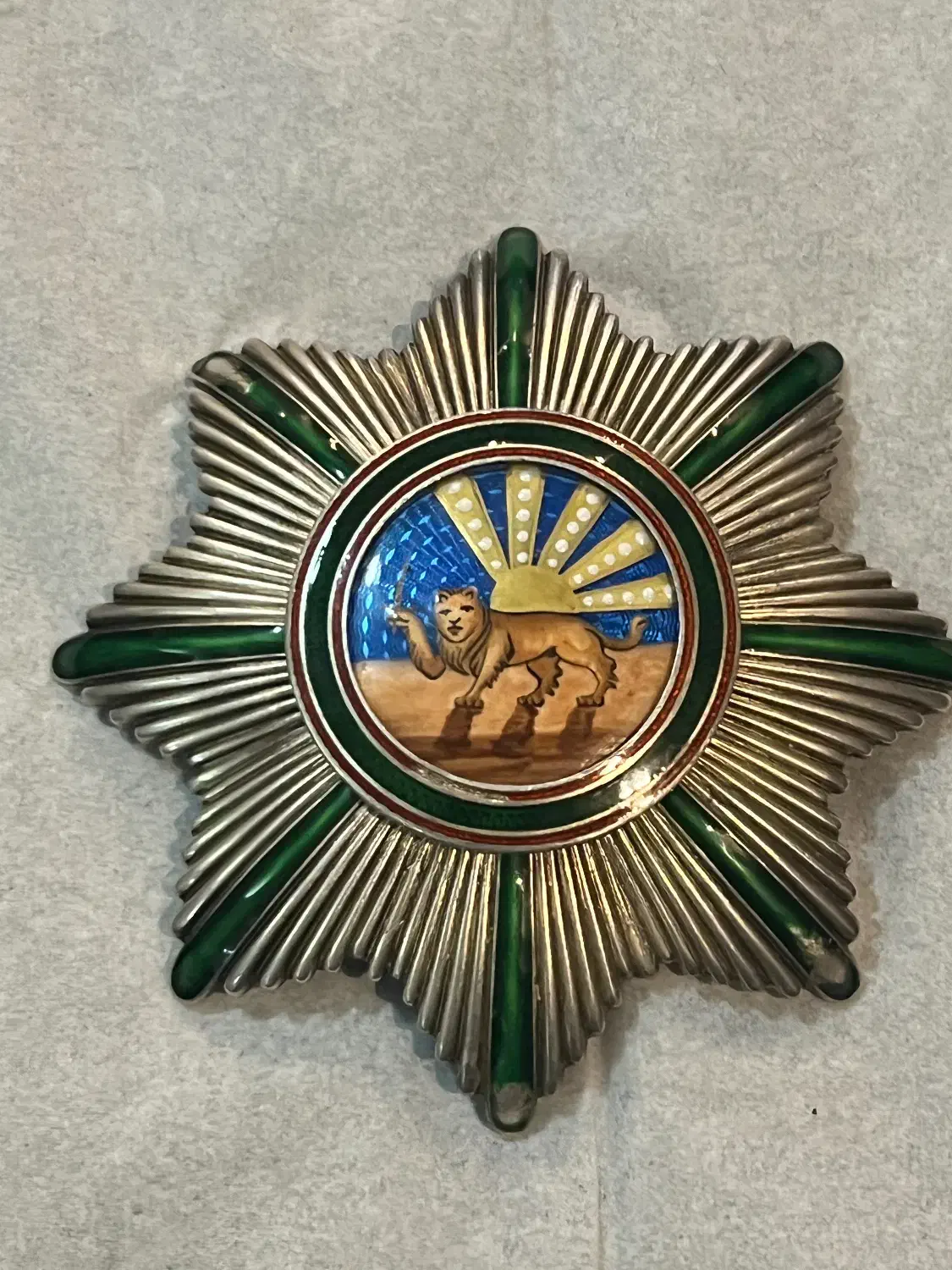 مدال بزرگ قدیمی سالم|کلکسیون اشیاء عتیقه|تهران, پونک|دیوار