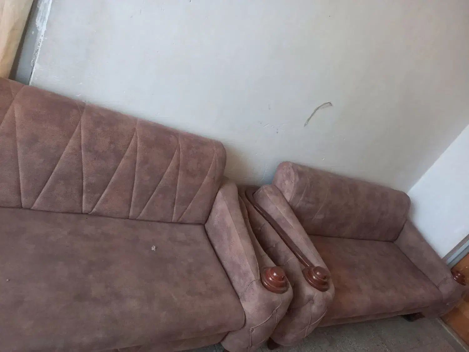 مبل 10نفره کاملا سالم|مبلمان خانگی و میز عسلی|اصفهان, قهجاورستان|دیوار