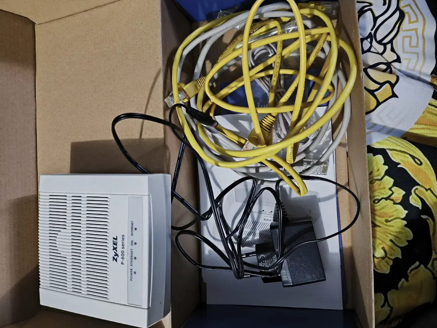 مودم به همراه روتر اینترنت زایکسل|مودم و تجهیزات شبکه|ساری, |دیوار