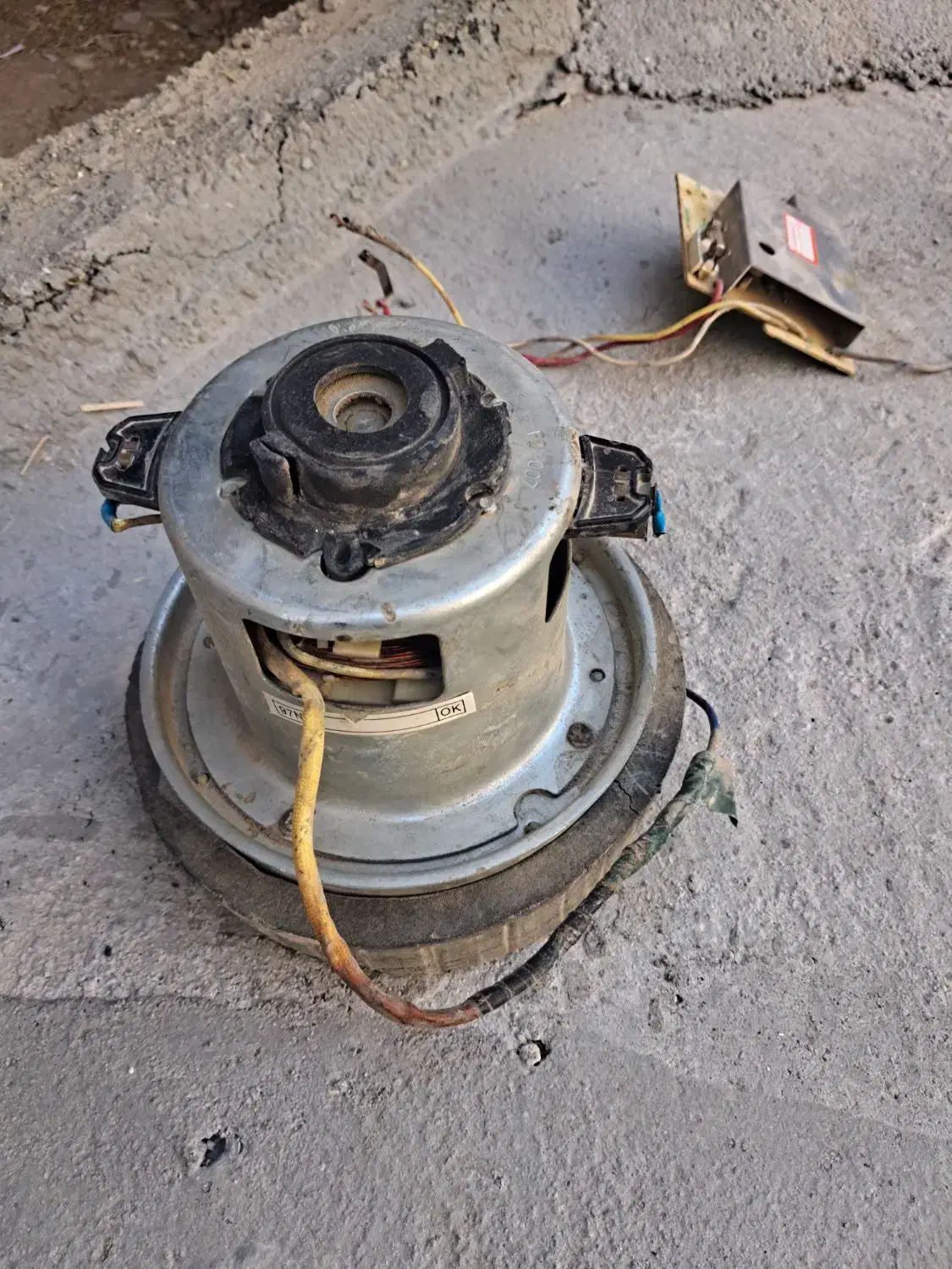 موتور جارو برقی|جاروبرقی، جارو شارژی، بخارشو|کاشان, فین کوچک|دیوار