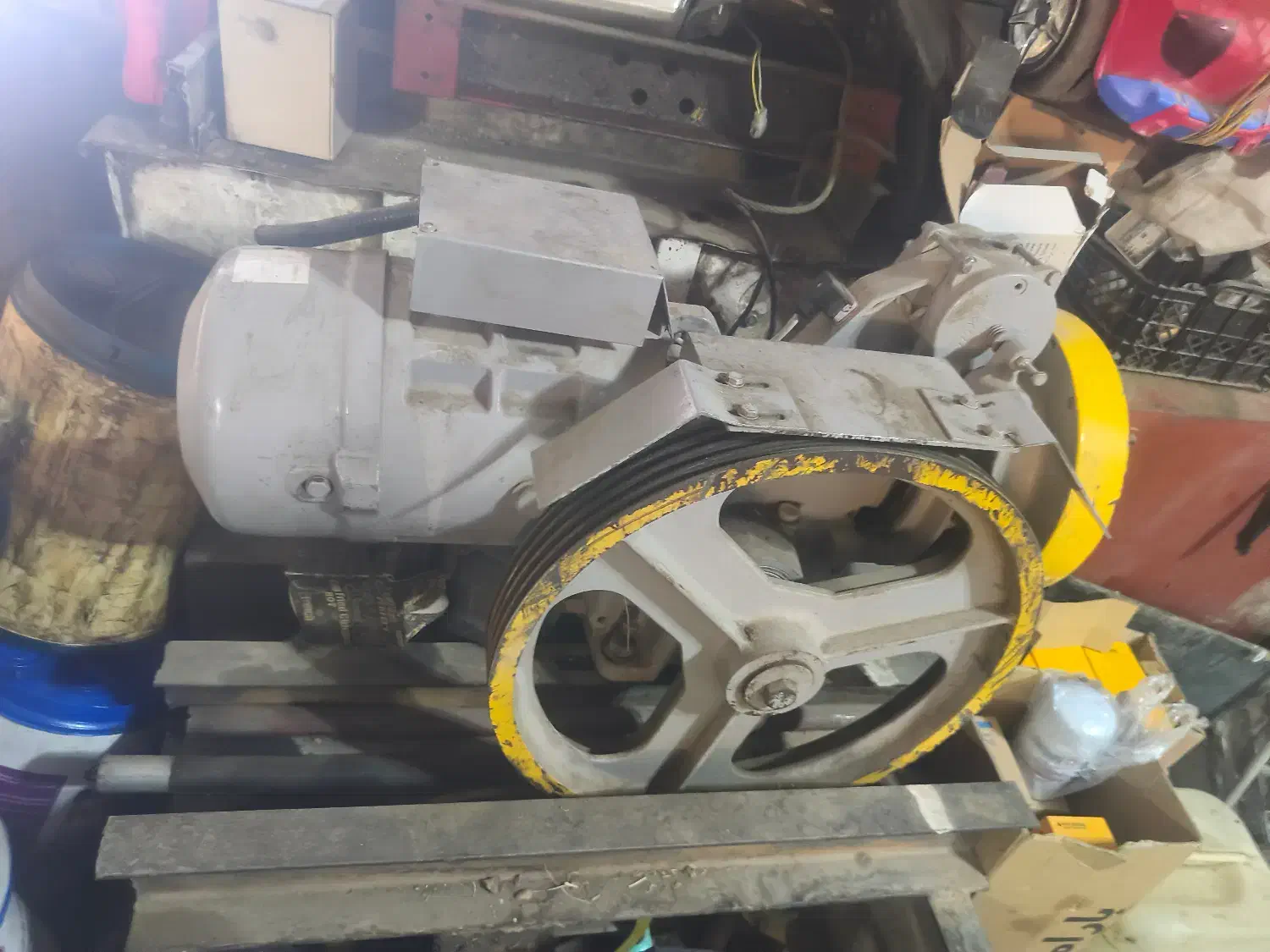 آسانسور موتور و متعلقات کامل آسانسور دست دوم|مصالح و تجهیزات ساختمان|شهریار, شهرک بهاران (ویره)|دیوار