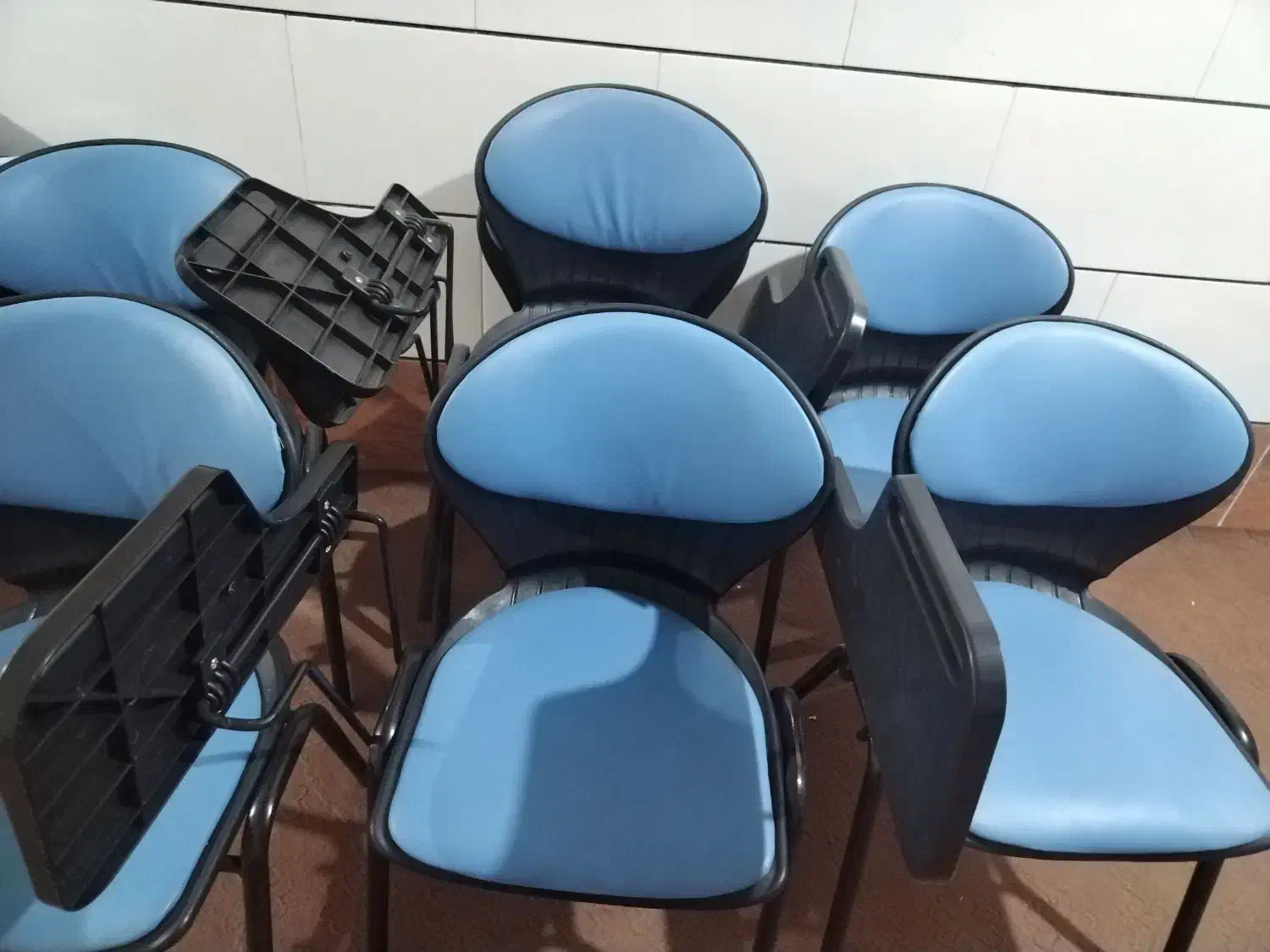 صندلی دانشجویی|صندلی و نیمکت|بهبهان, |دیوار