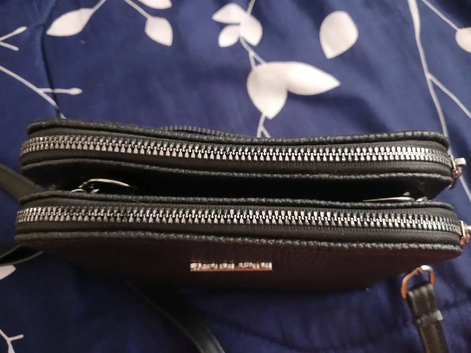 کیف|کیف، کفش، کمربند|زنجان, |دیوار