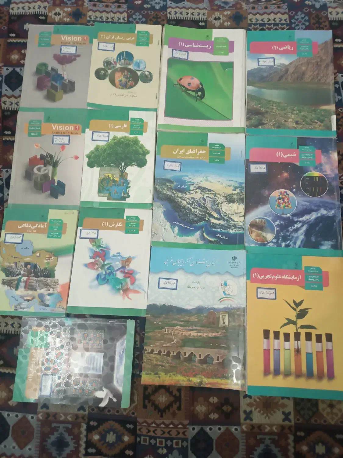 فروش تعدادخیلی سبز کتاب نهایی وکنکور وکتاب های درس|کتاب و مجله آموزشی|میاندوآب, |دیوار