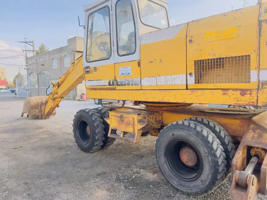 فروش بیل مکانیکی لاستیکی هپکو ۹۱۲|خودرو سنگین|تهران, آذری|دیوار