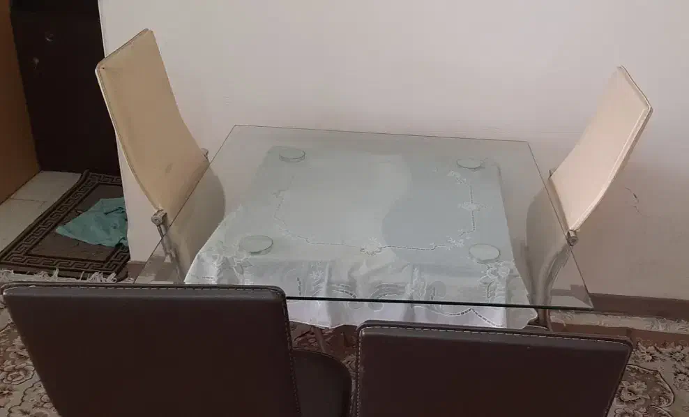 صندلی ناهارخوری و میز اشانتیون|میز و صندلی غذاخوری|تهران, شهمیرزادی|دیوار