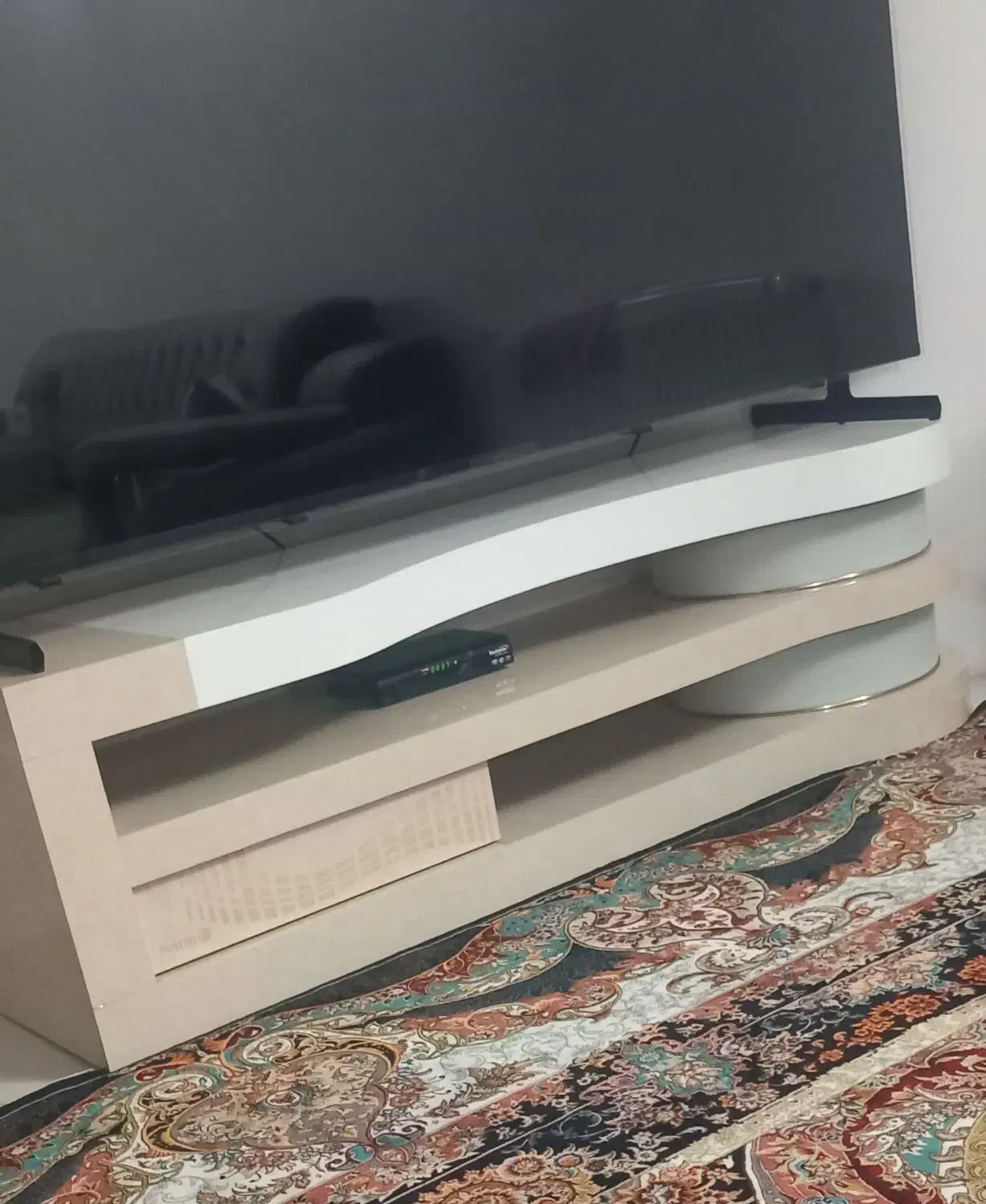 میزتلویزیون چراغ دار|میز تلویزیون|ورامین, ورامین|دیوار