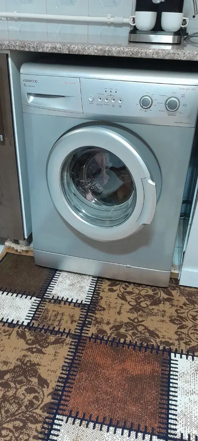 ماشین لباس شویی|ماشین لباسشویی و خشک‌کن لباس|بروجرد, |دیوار