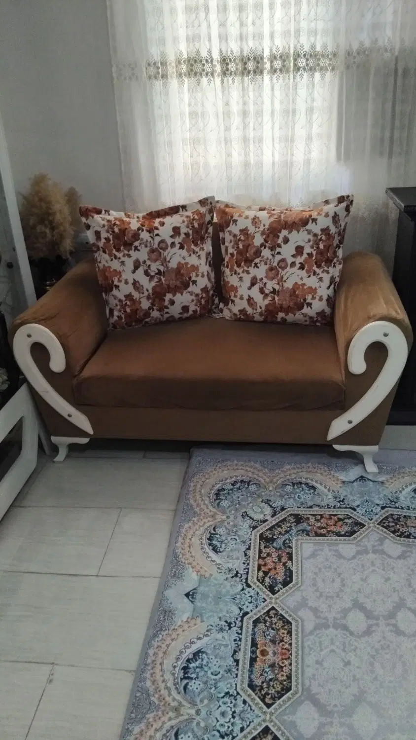 میز|مبلمان خانگی و میز عسلی|رشت, پاره بیجار|دیوار