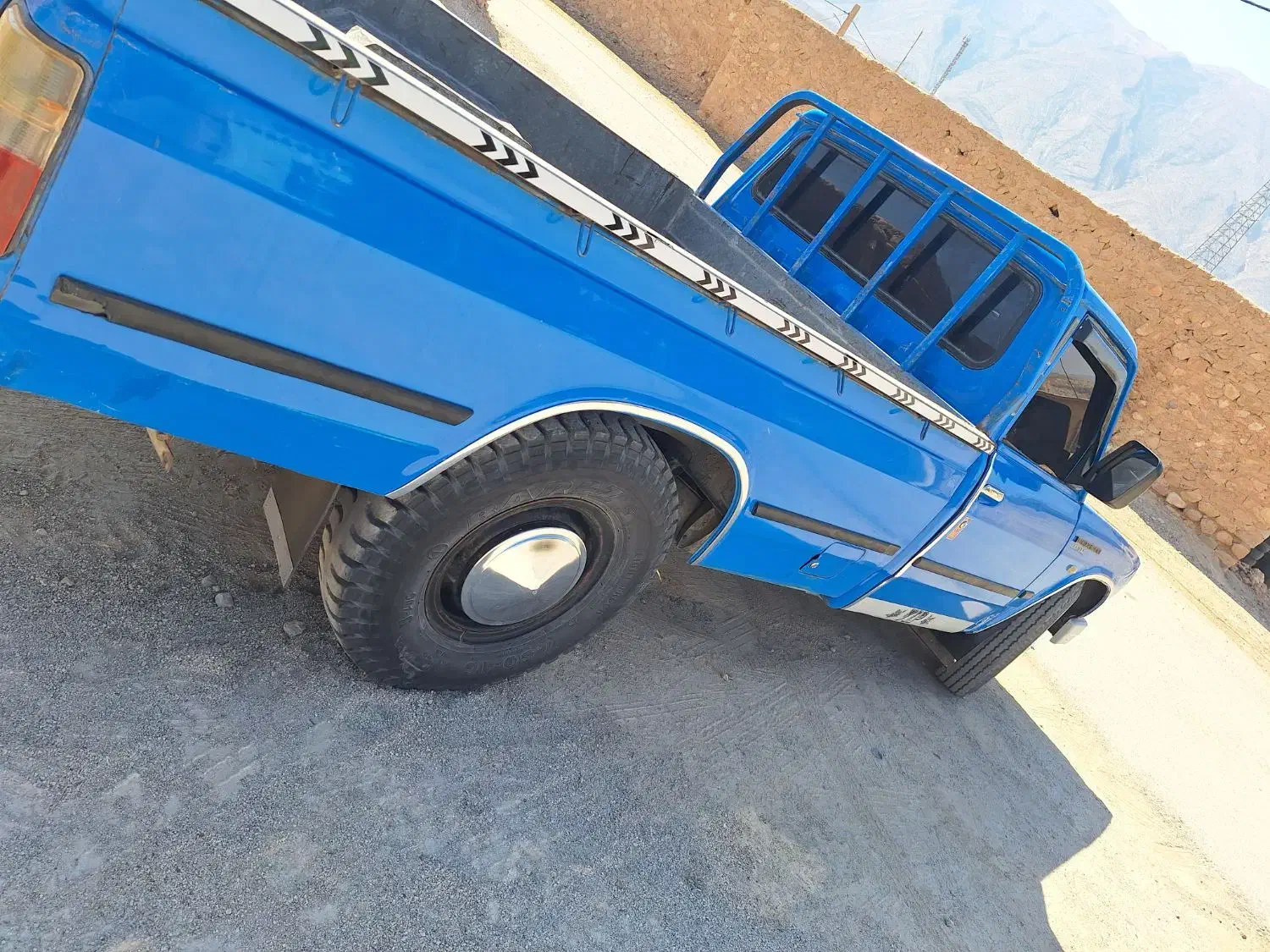 نیسان ۹۰بنزینی|خودرو سواری و وانت|جهرم, |دیوار