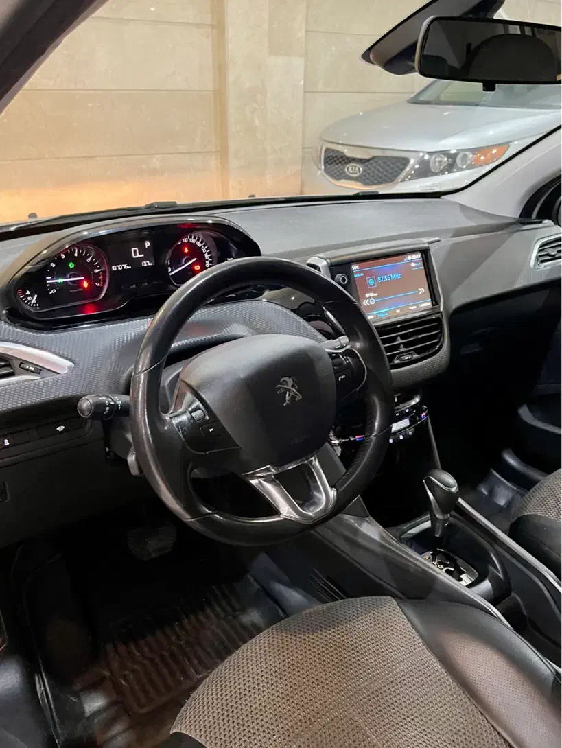 پژو ۲۰۰۸ پژو|خودرو سواری و وانت|تهران, نارمک|دیوار