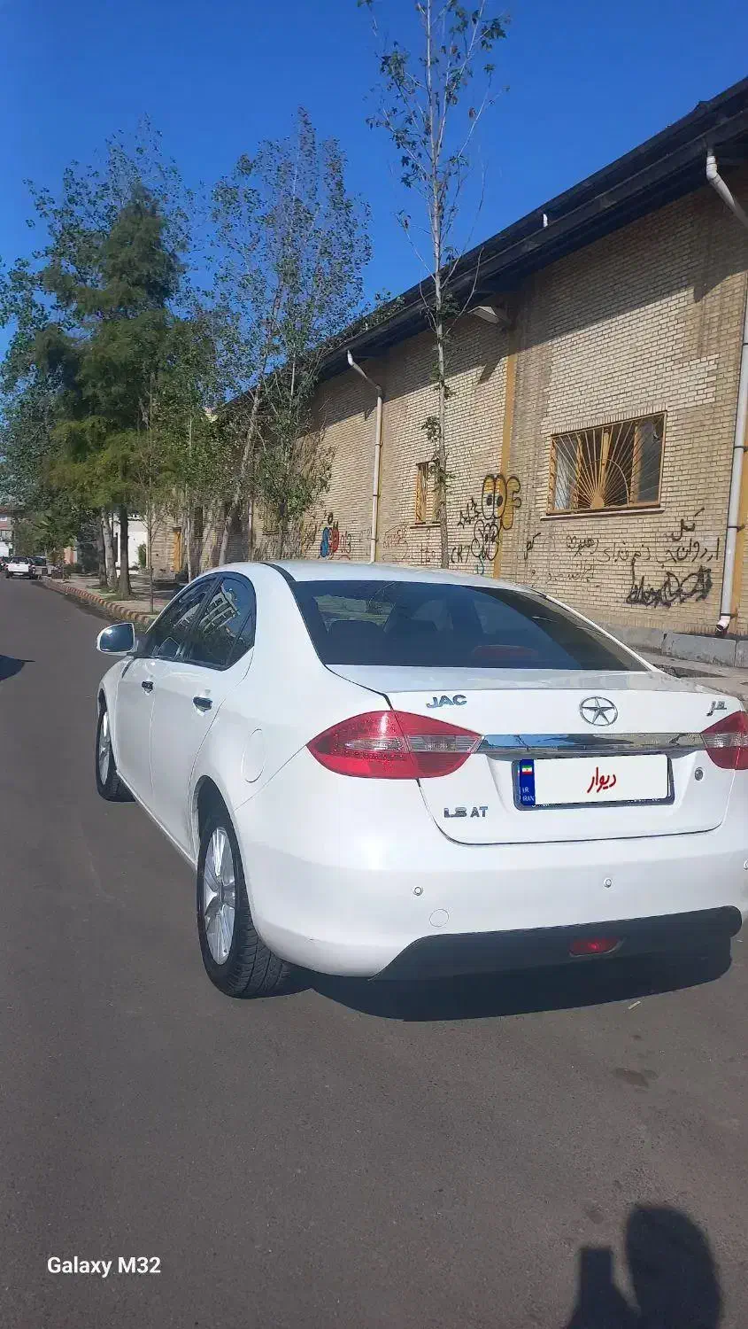 جک j5 مدل ۹۴ در حد ۹۷|خودرو سواری و وانت|لاهیجان, شیشه گران|دیوار