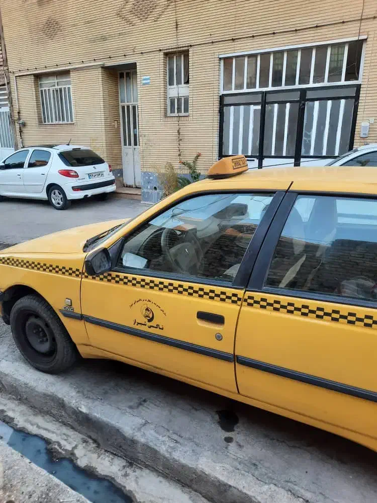فروش تاکسی ۴۰۵ مدل ۹۵|خودرو سواری و وانت|شیراز, کوشک میدان|دیوار