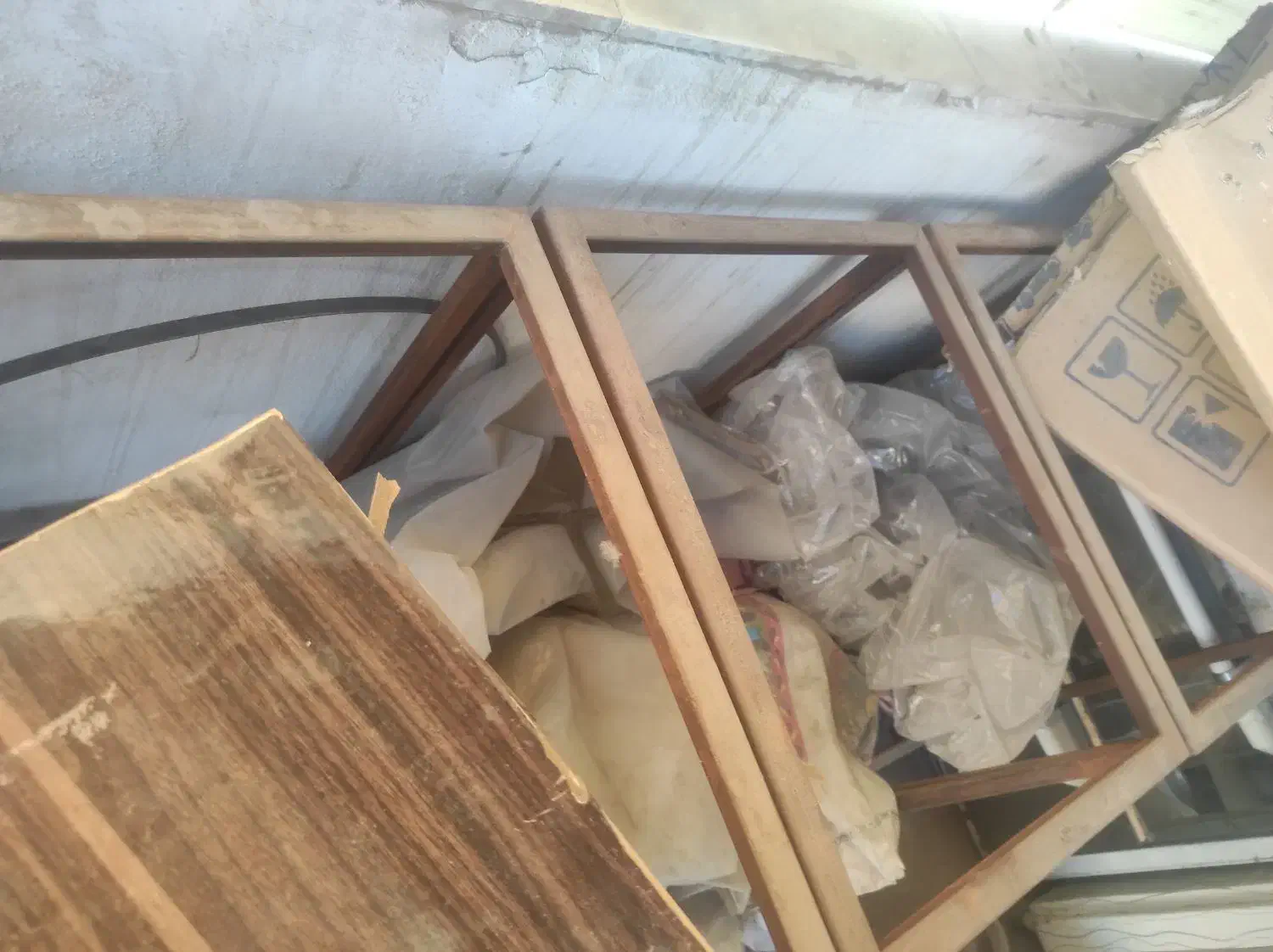 تخته ۲متری و ۳عدد پایه آهنی زیر تخته|مصالح و تجهیزات ساختمان|مشهد, ایثار|دیوار