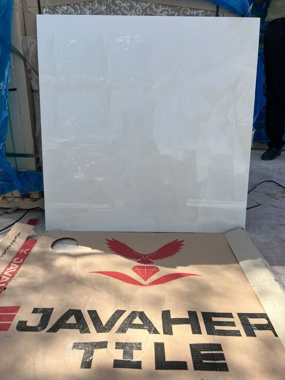 عرضه عمده کاشی و سرامیک|عمده‌فروشی|کرج, شهرک بنفشه|دیوار