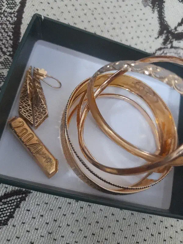 طلا|جواهرات|مشهد, کارگران|دیوار