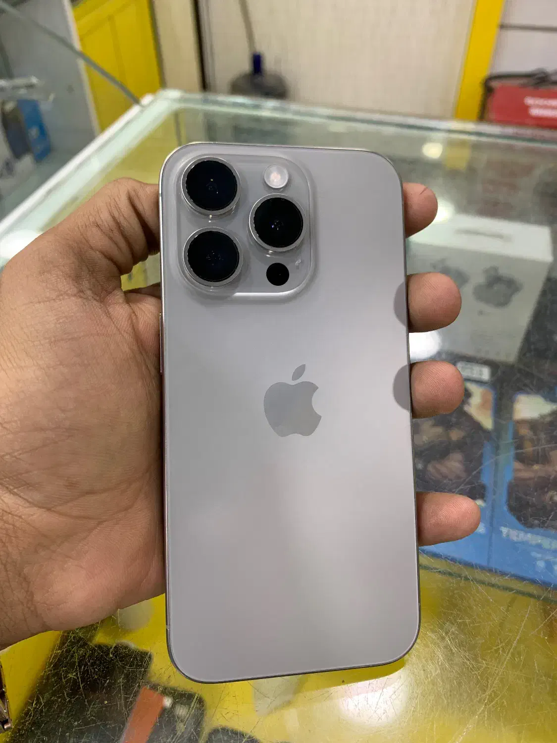 ایفون ۱۵ پرو ای سیم|موبایل|چابهار, |دیوار