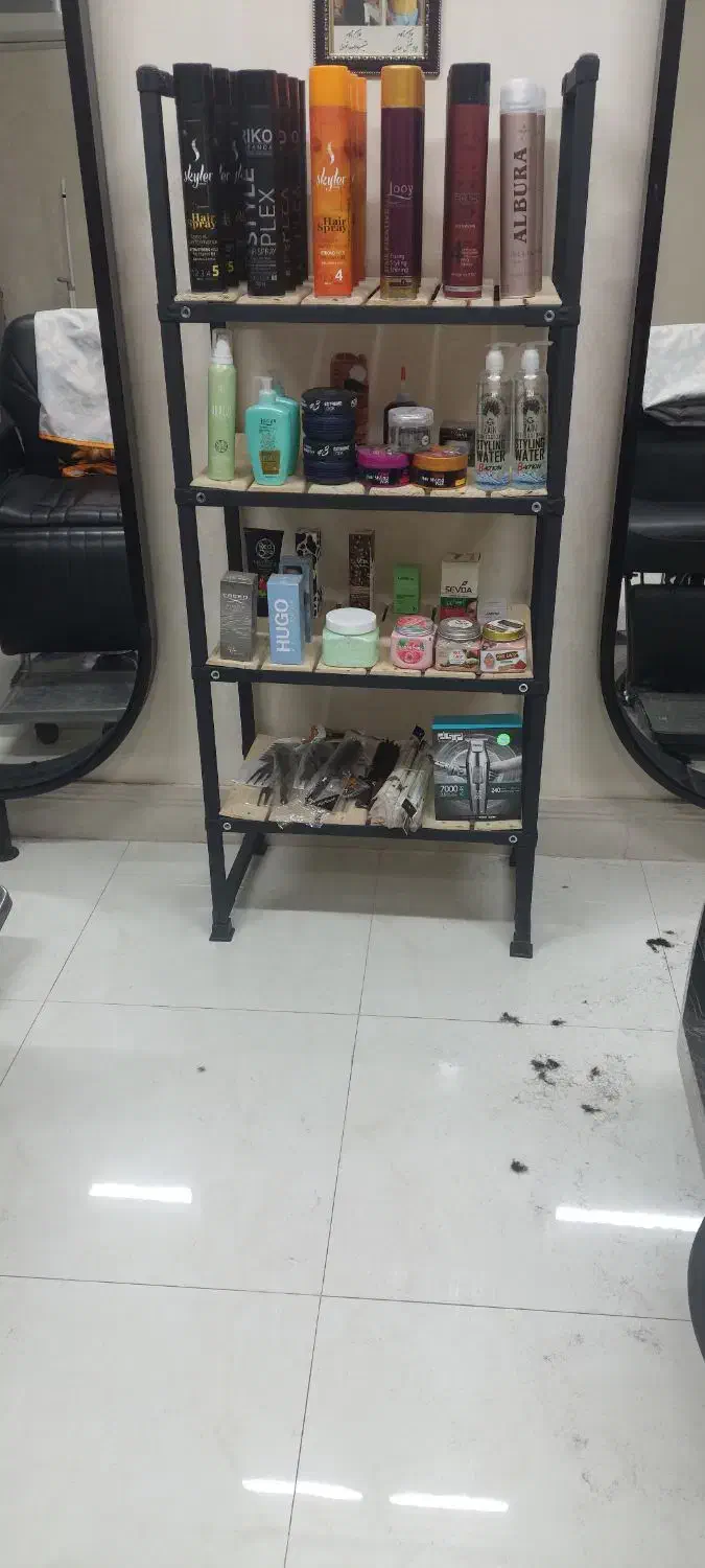 ک صندلی آرایشگری|آرایشگاه و سالن‌های زیبایی|کاشان, قطب راوندی|دیوار