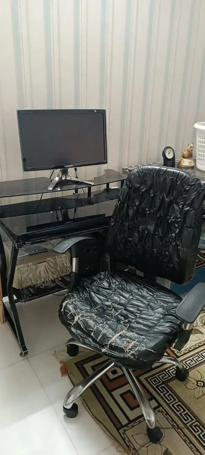 میز کامپیوتر و صندلی|میز تحریر و کامپیوتر|مشهد, الهیه|دیوار