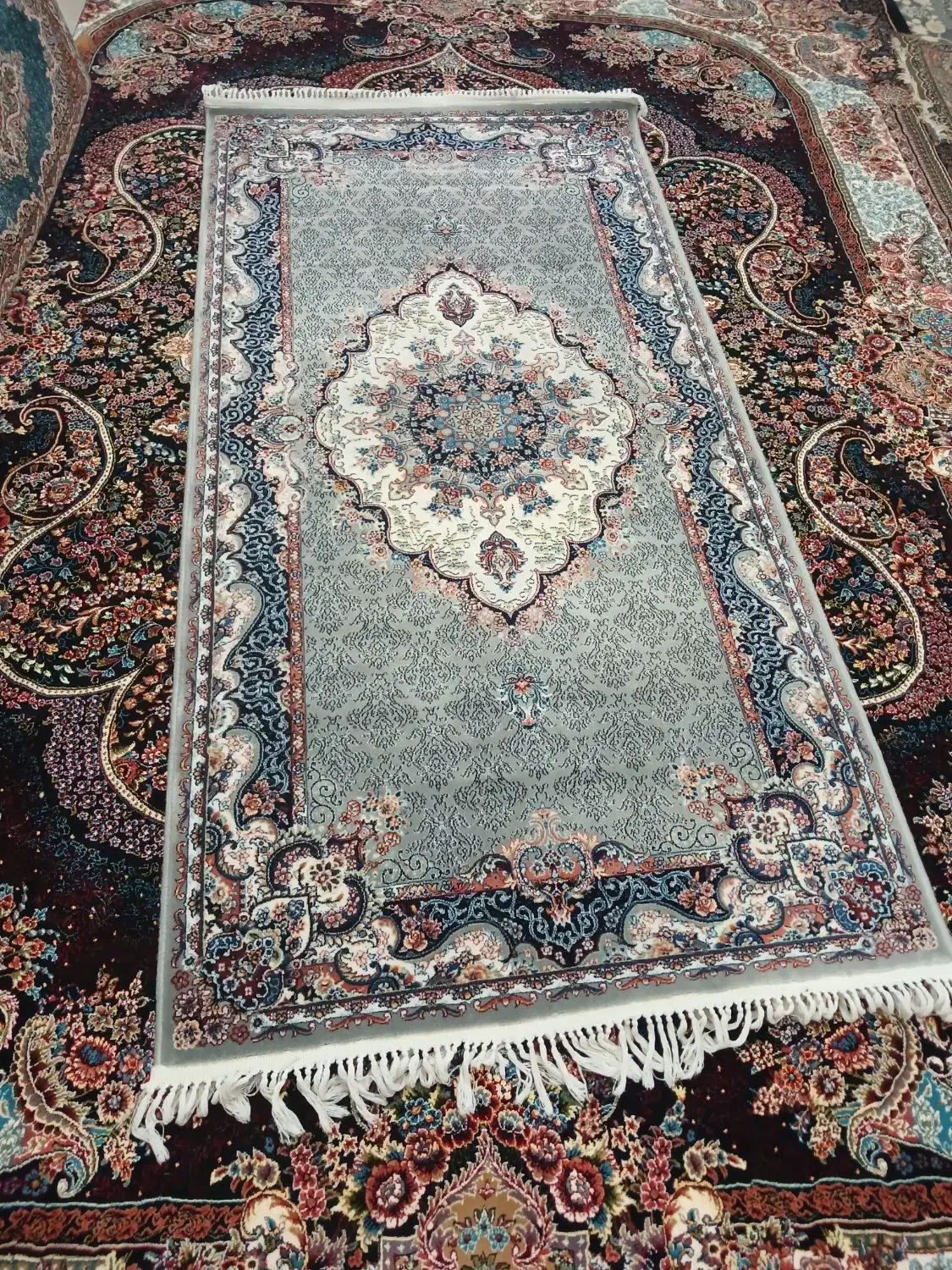 کناره ۲عدد۷۰۰شانه زمرد مشهد عرض ۱۰۰ طول ۲۰۰سانتمتر|فرش|تهران, خانی آباد نو شمالی|دیوار