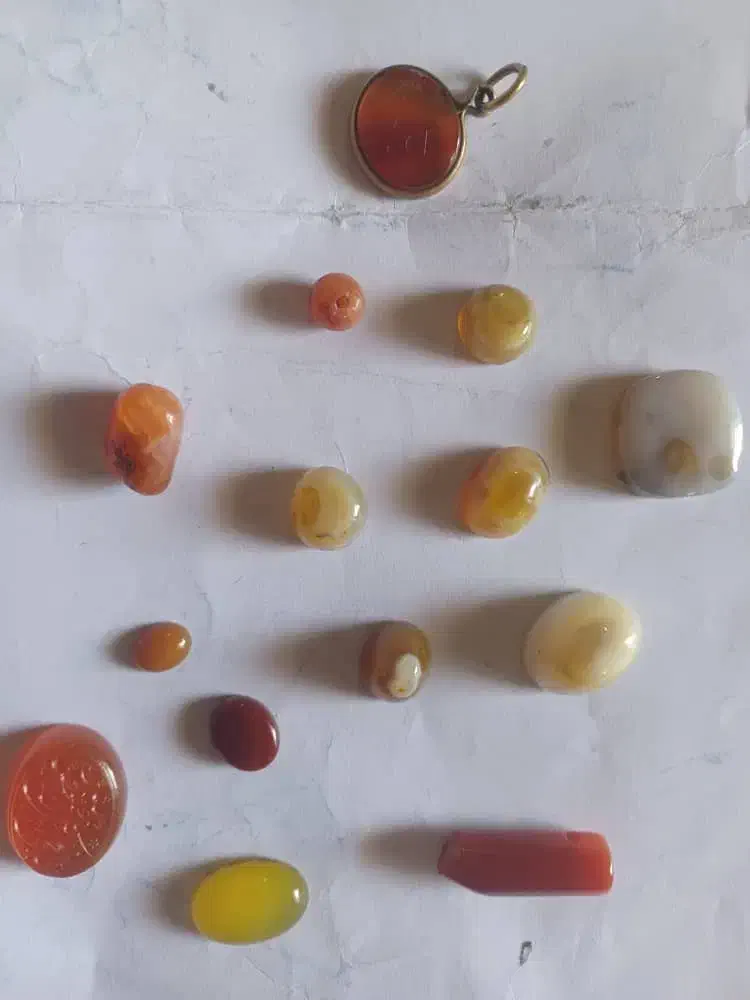 نگین انگشتر اصل معاوضه با کبوتر مرغ و....|جواهرات|مسجد سلیمان, |دیوار