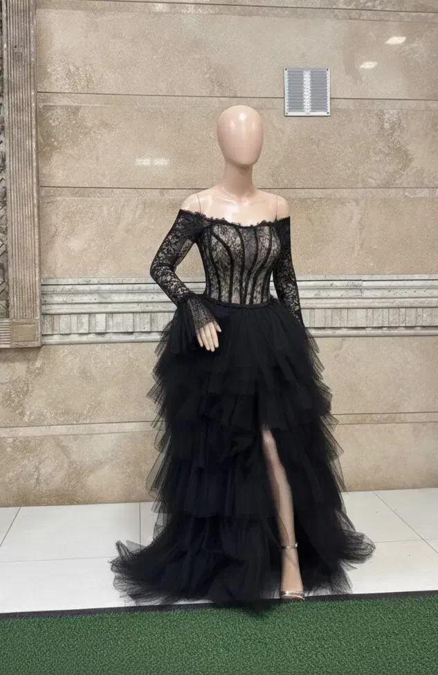 پیراهن مجلسی عروسکی|لباس|صومعه‌سرا, |دیوار