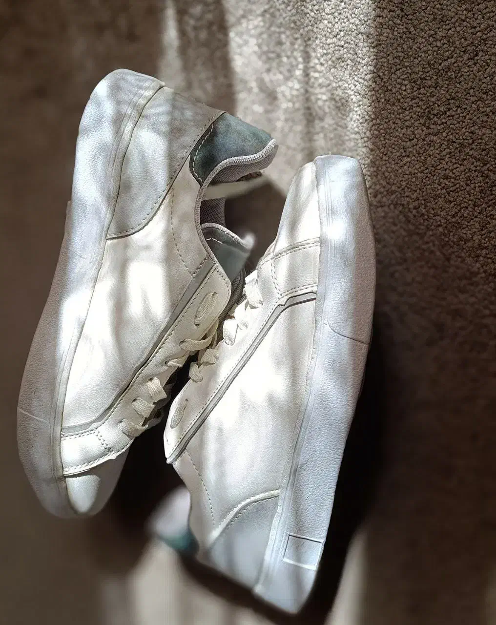 ونس سفید برشکا آکبند موجودی محدود|کیف، کفش، کمربند|سمنان, |دیوار