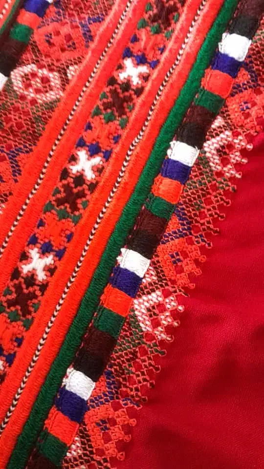 دوخت صندوکی، کلا، شیرازه،پرزردکار،پرچوتل قبول میشه|لباس|سراوان, |دیوار