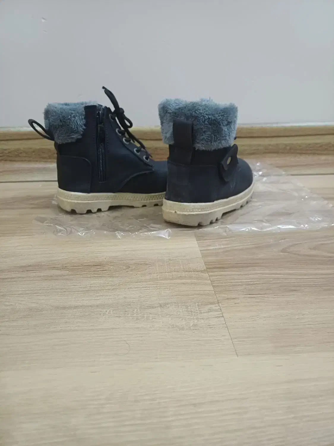 نیم بوت دخترانه|کیف، کفش، کمربند|قم, زنبیل آباد|دیوار