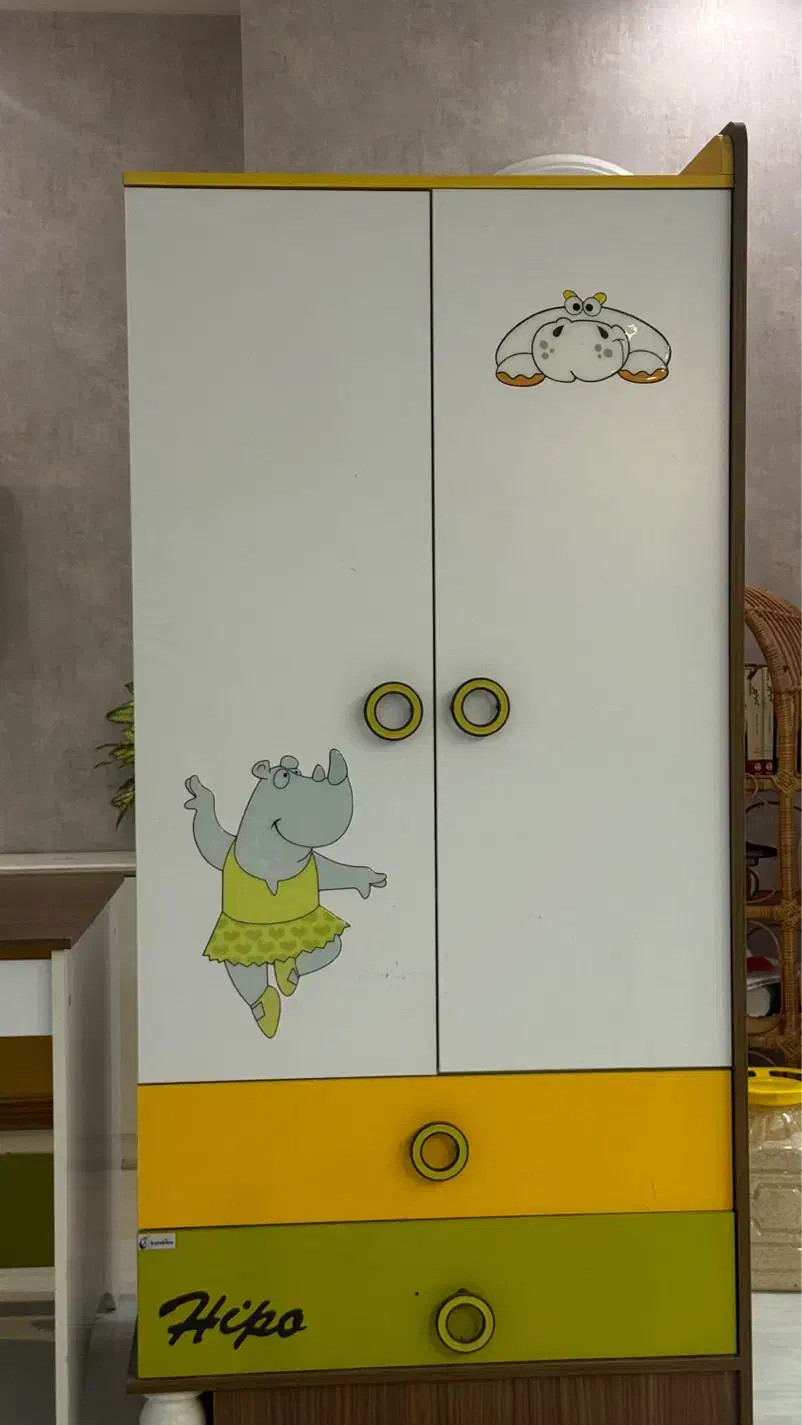 سرویس خواب کودک و نوجوان|تخت و سرویس خواب|اصفهان, جلفا|دیوار