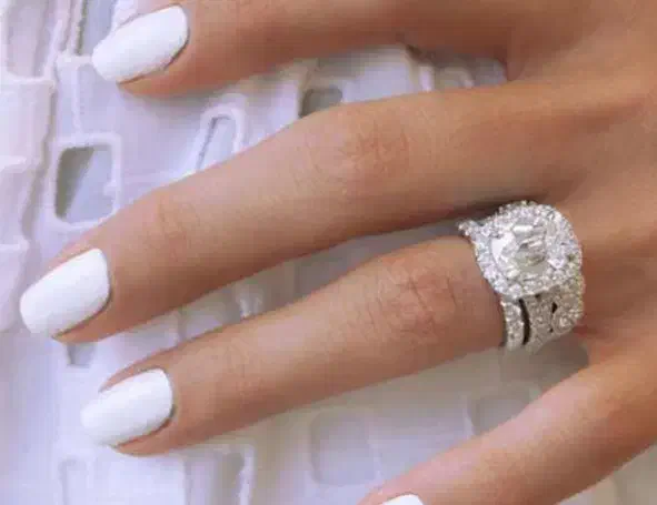 انگشتر نقره گمشده|اشیا|بندر گناوه, |دیوار