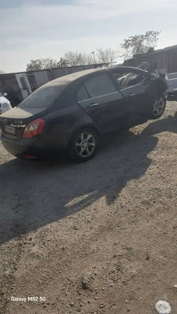 جیلی Emgrand امگرند 7  ۲۰۱۳ تک برگ تصادفی|خودرو سواری و وانت|تهران, شادآباد|دیوار